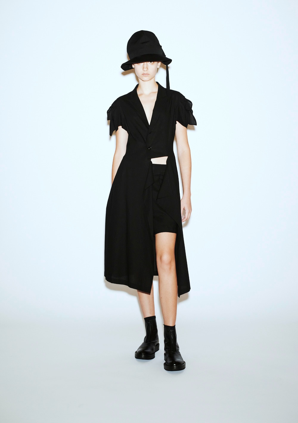 LOOK 07