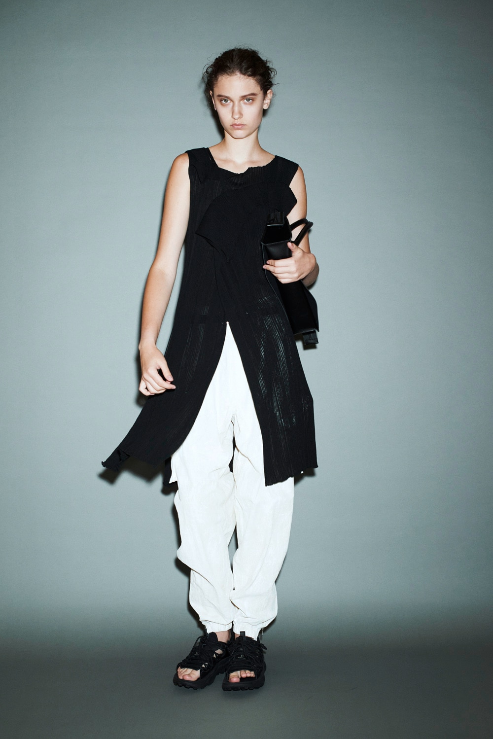 LOOK 24