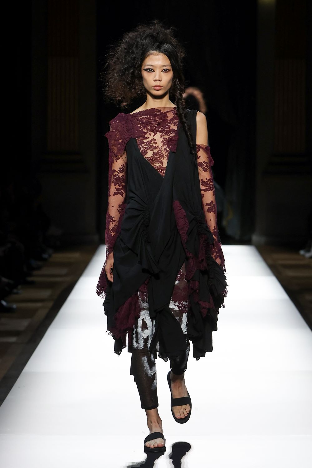 LOOK 09