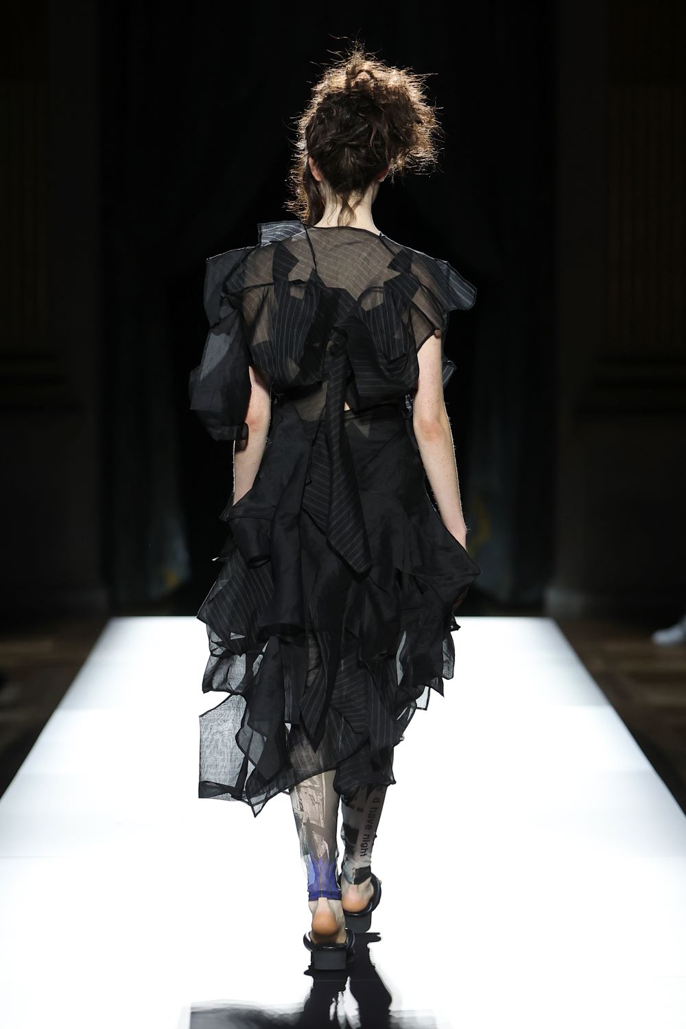LOOK 22