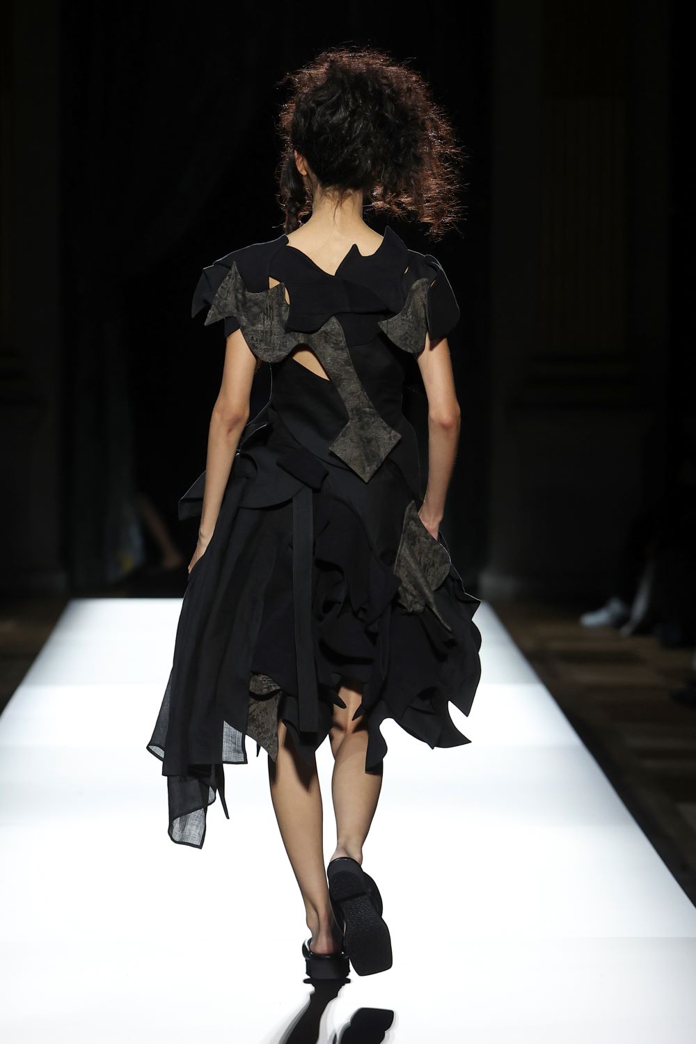 LOOK 25