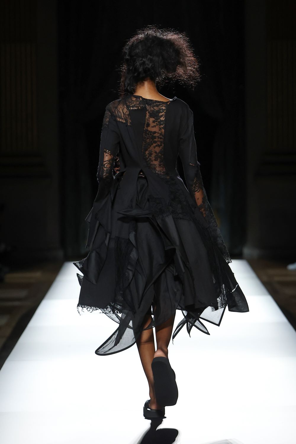 LOOK 26