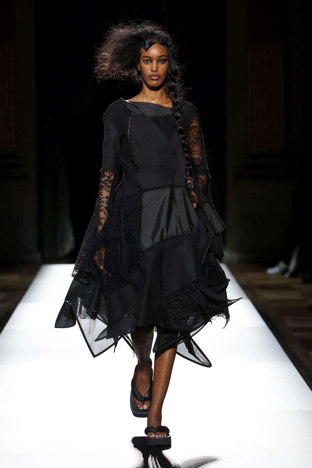 LOOK 26