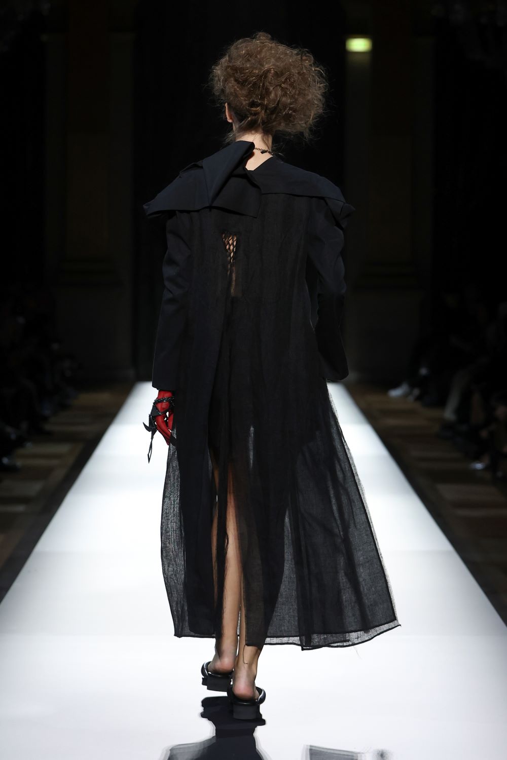 LOOK 31