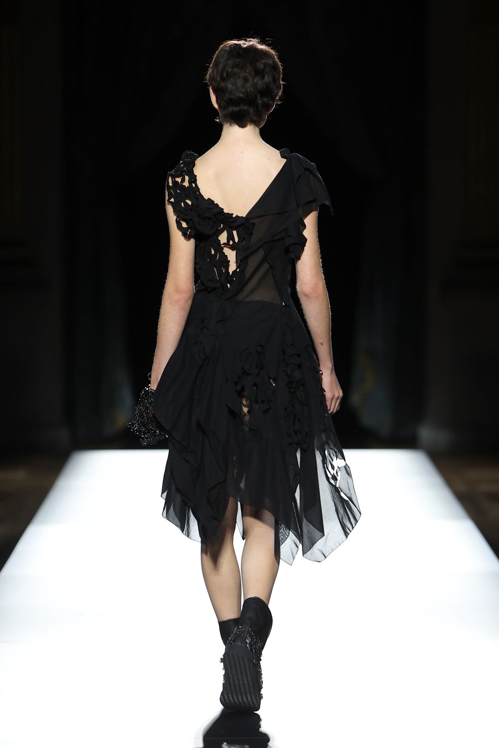 LOOK 35