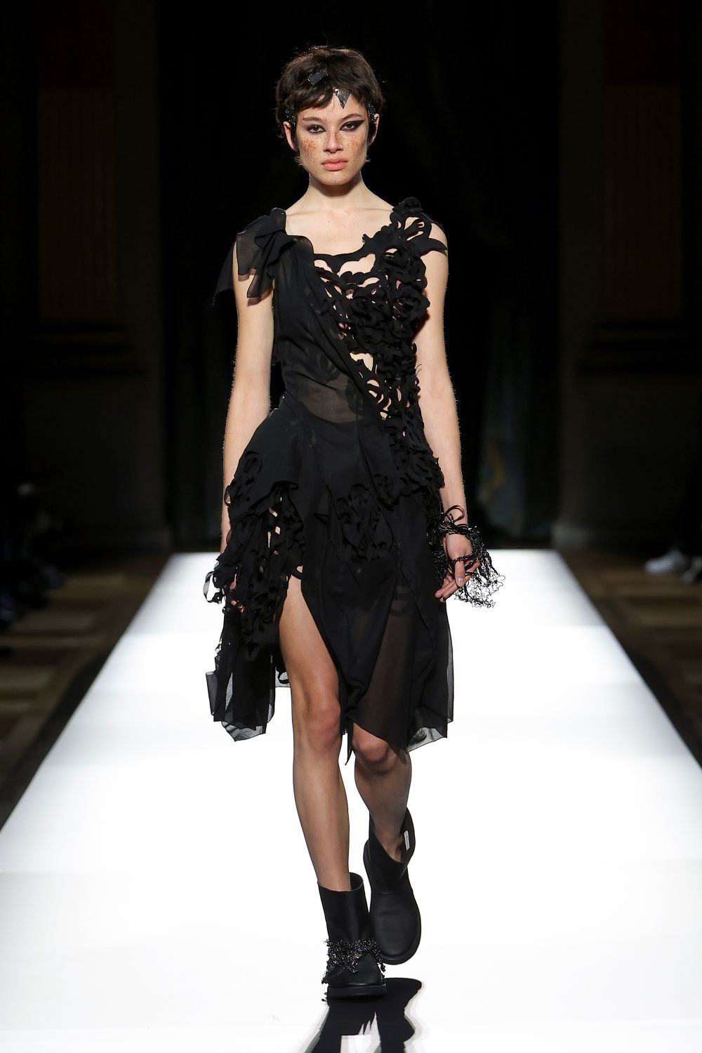 LOOK 35