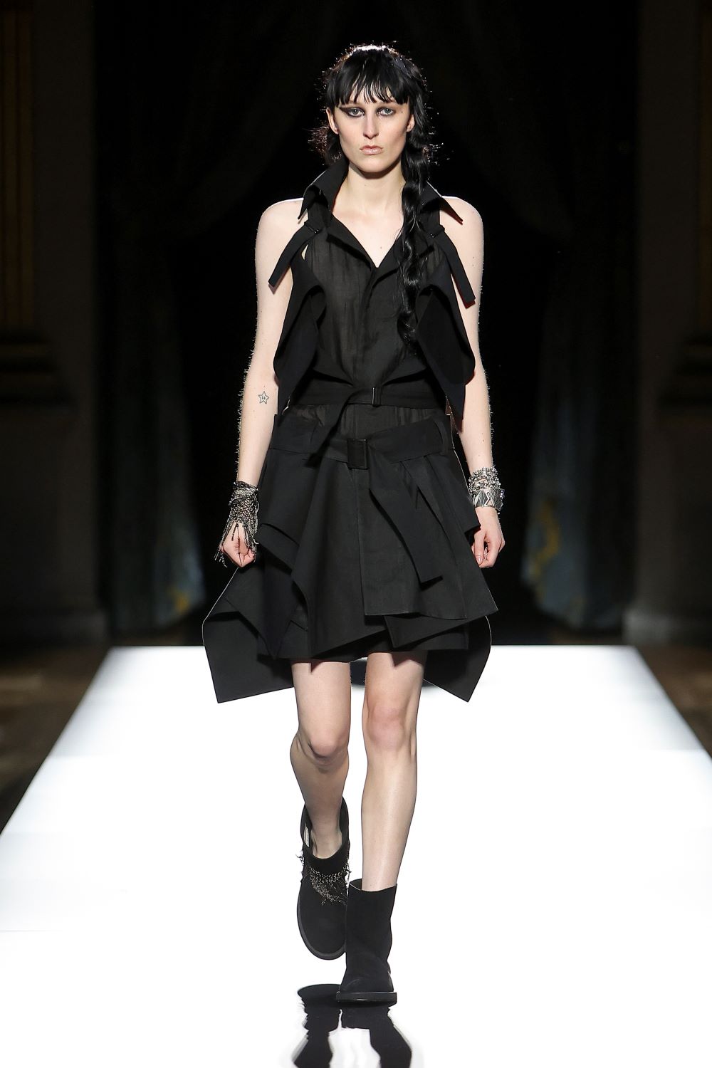 LOOK 38