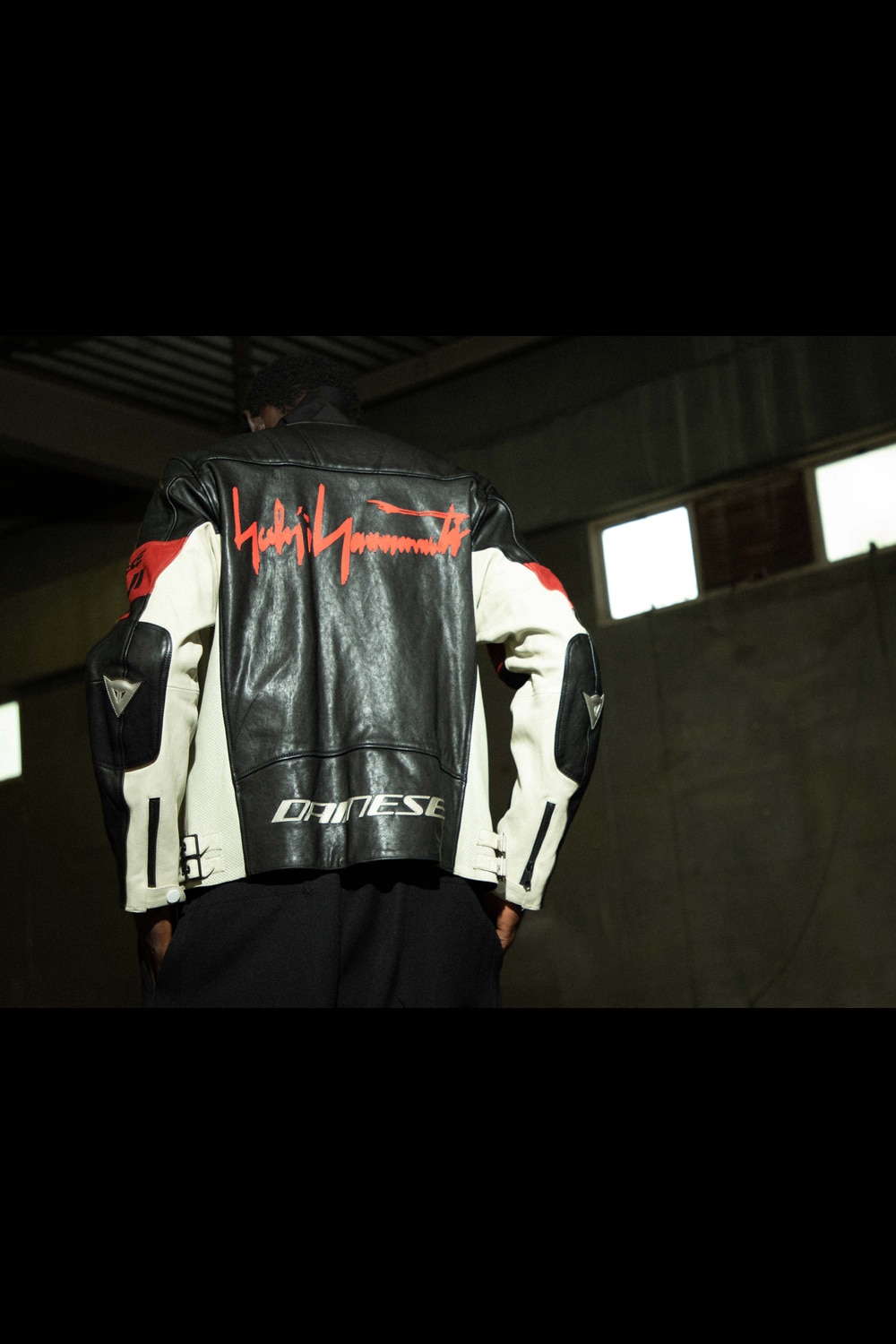 LOOK 02