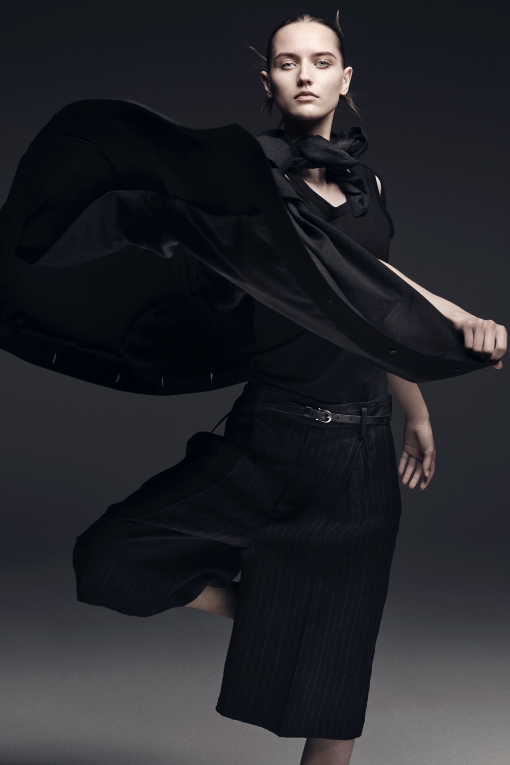 LOOK 04