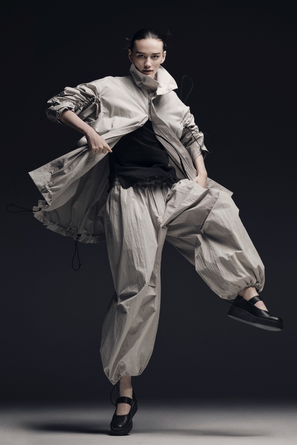 LOOK 08
