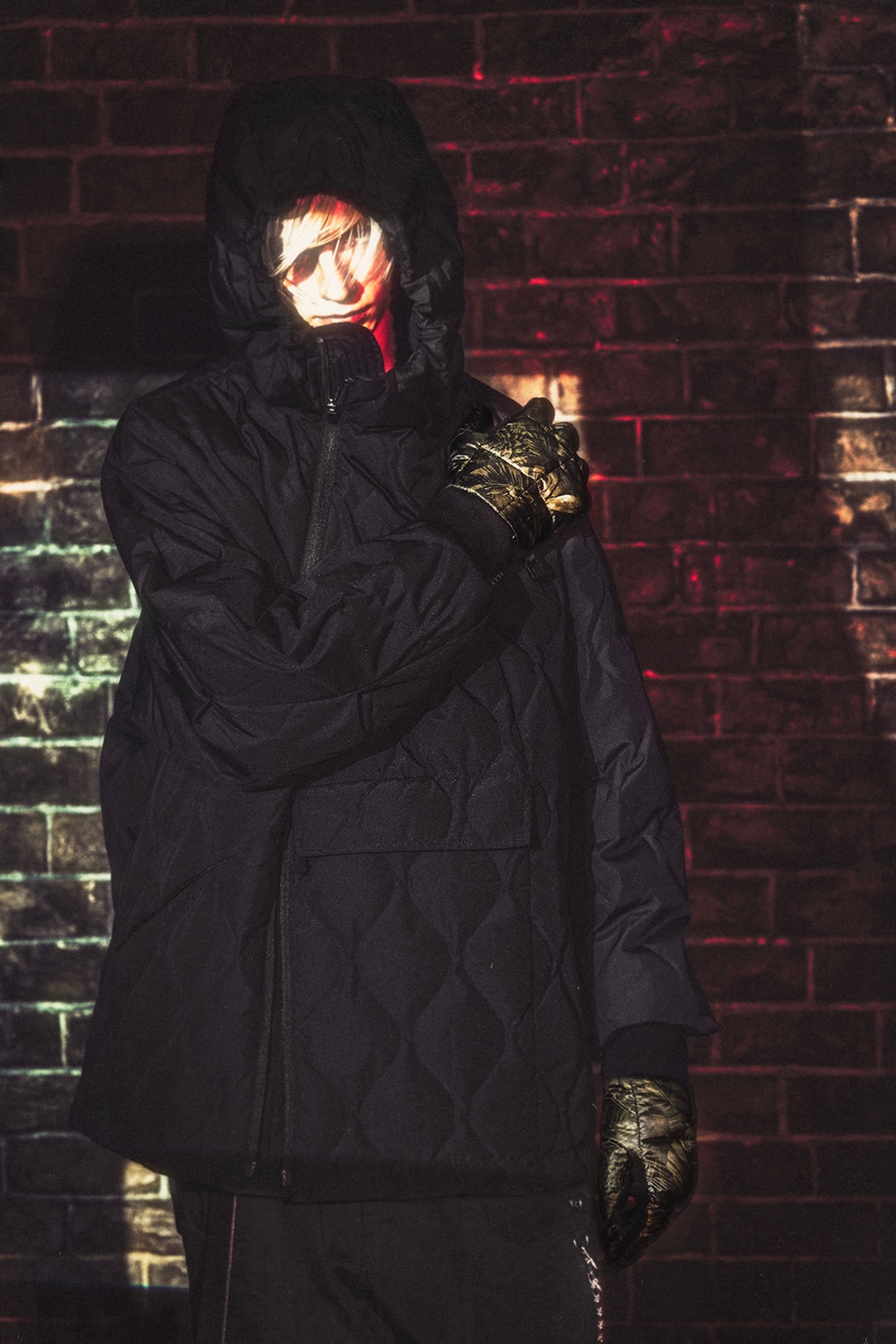 LOOK 06