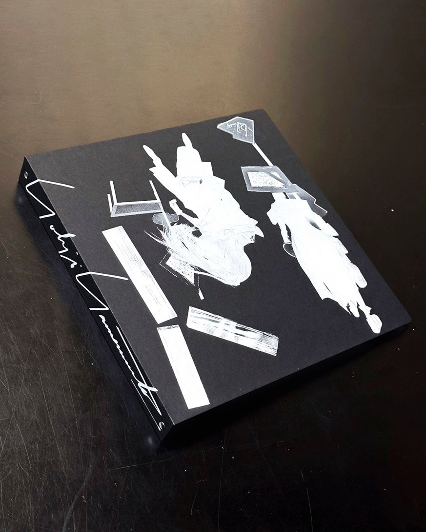 Yohji Yamamoto × M/M(Paris)<br>Yohji Yamamoto “Perspective Libre”