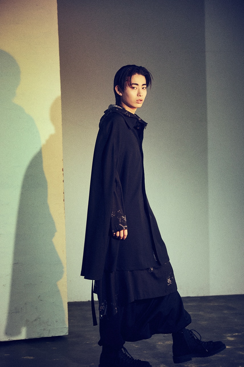 LOOK 27