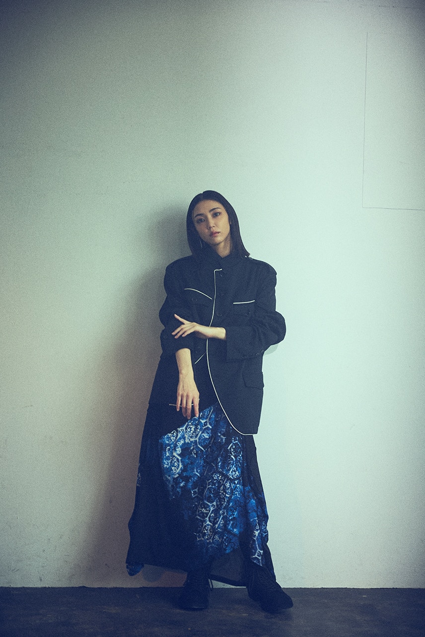 LOOK 06