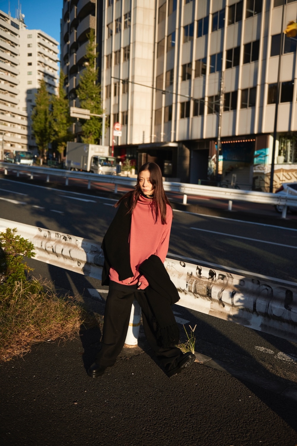 LOOK 06
