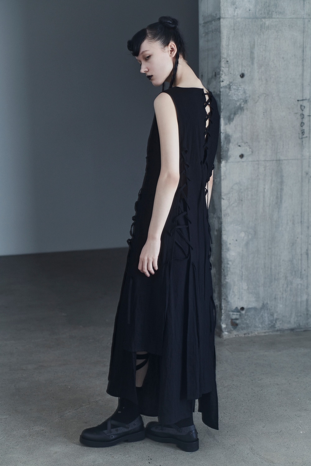 LOOK 27