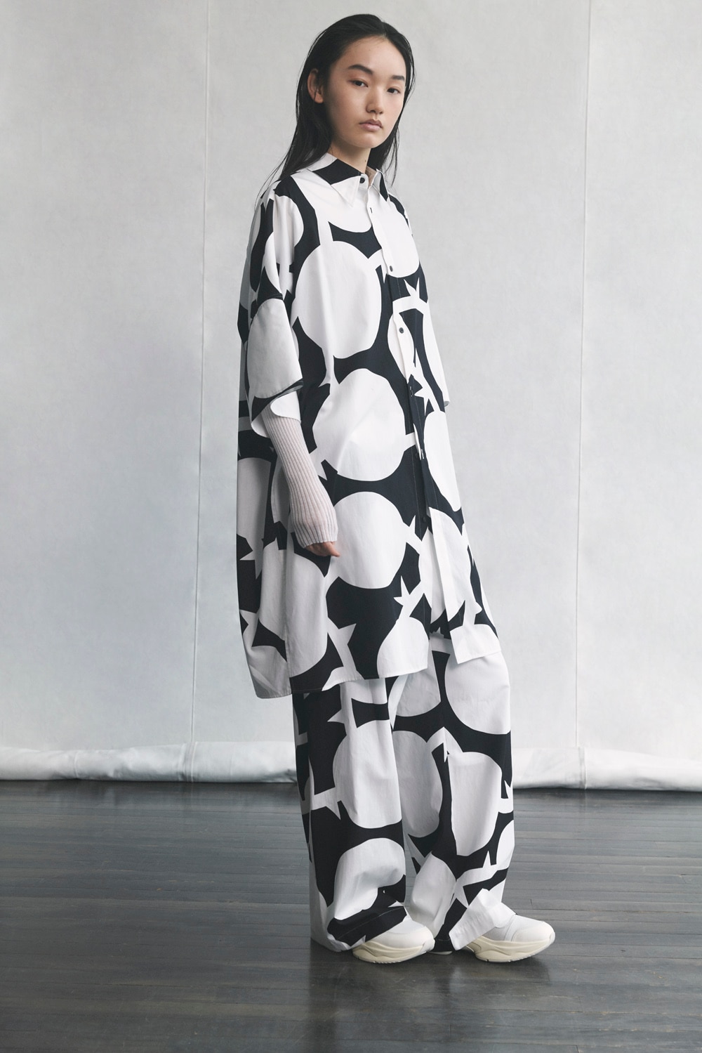 LOOK 29