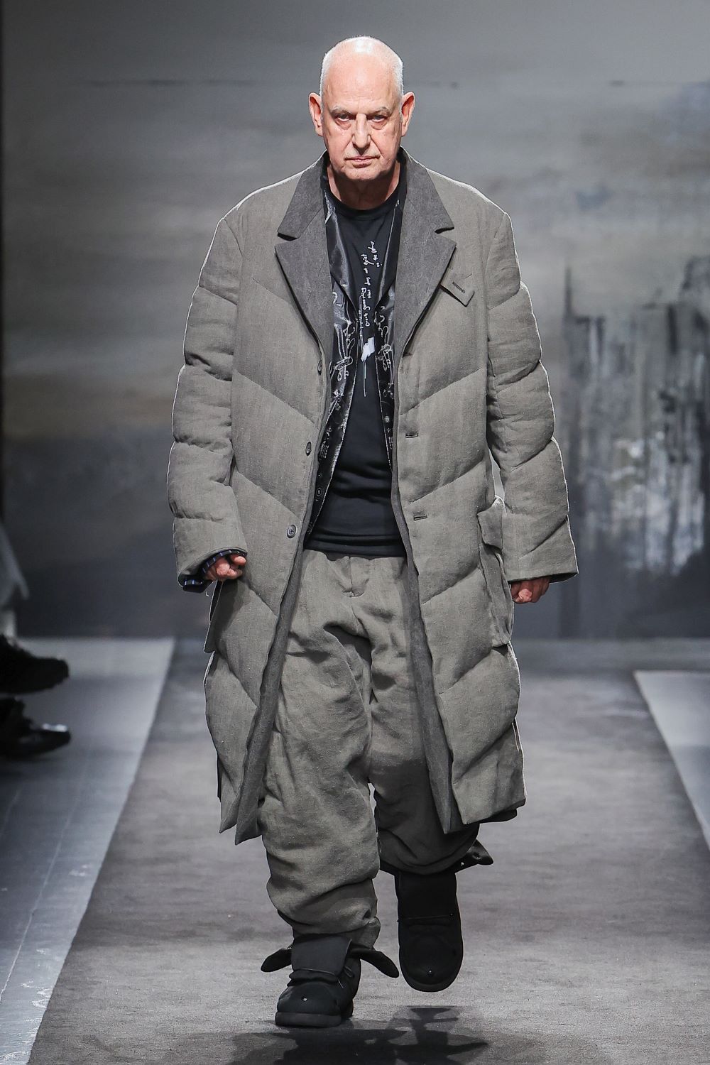 LOOK 13