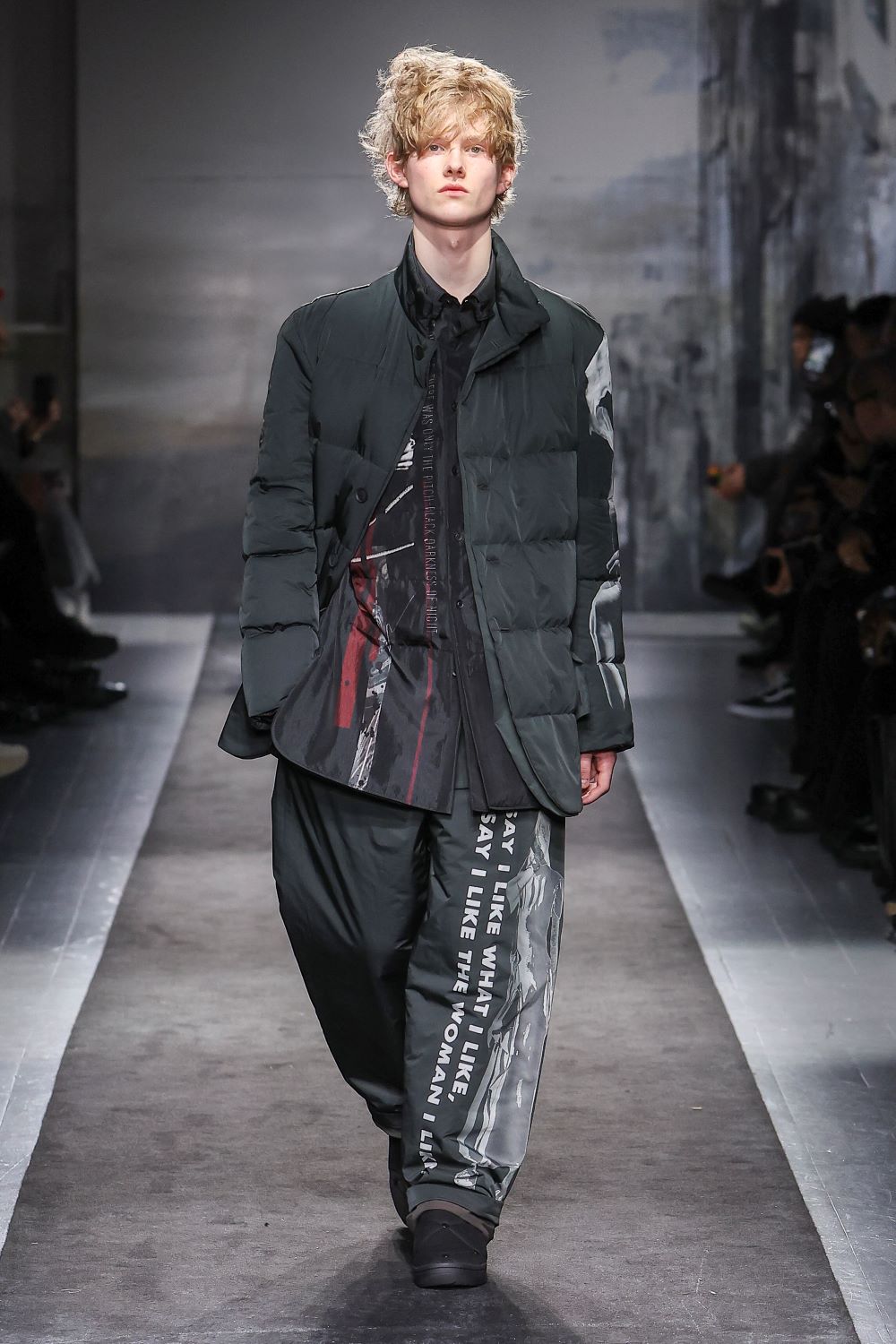 LOOK 18