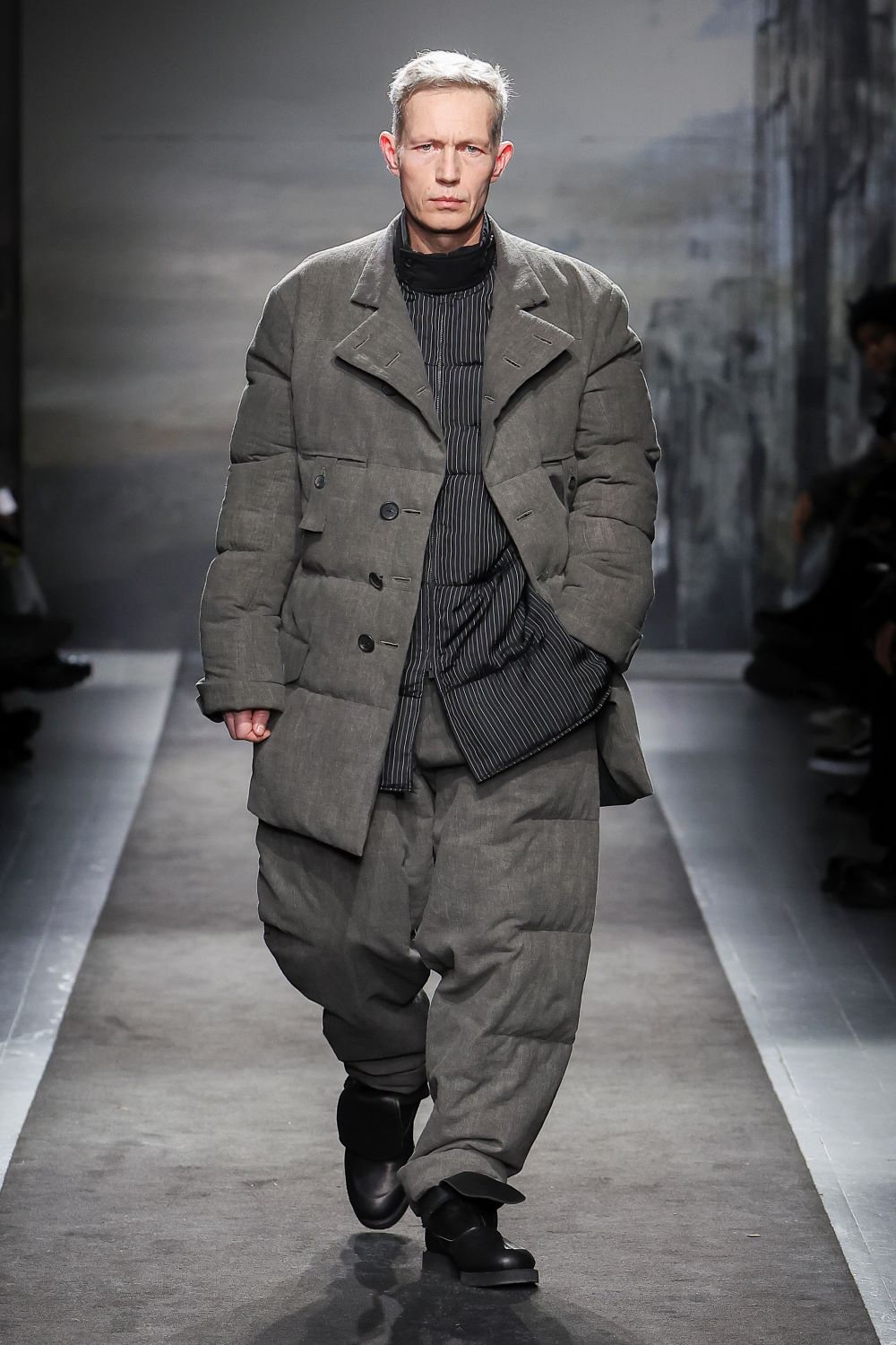 LOOK 31