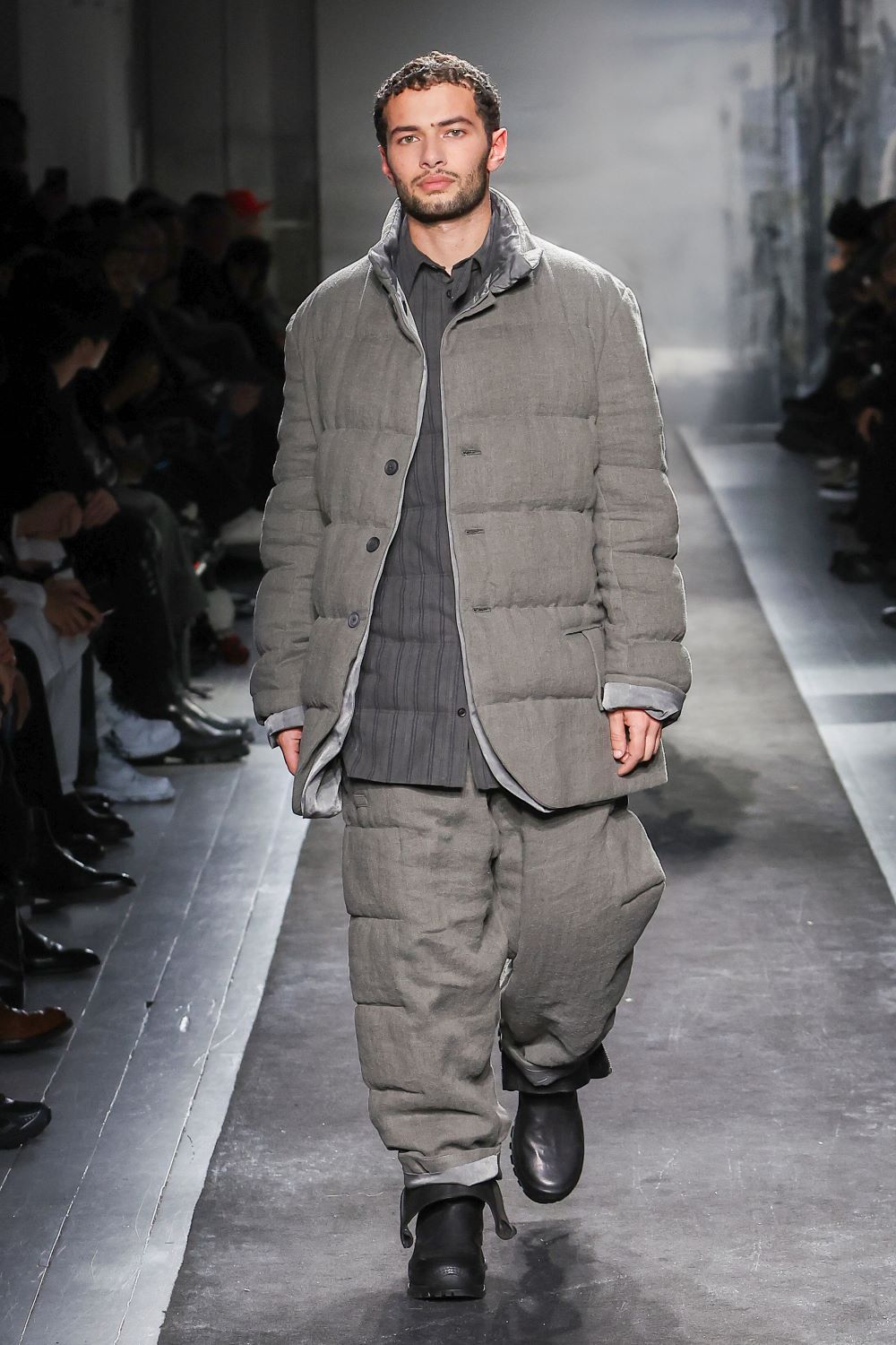 LOOK 33