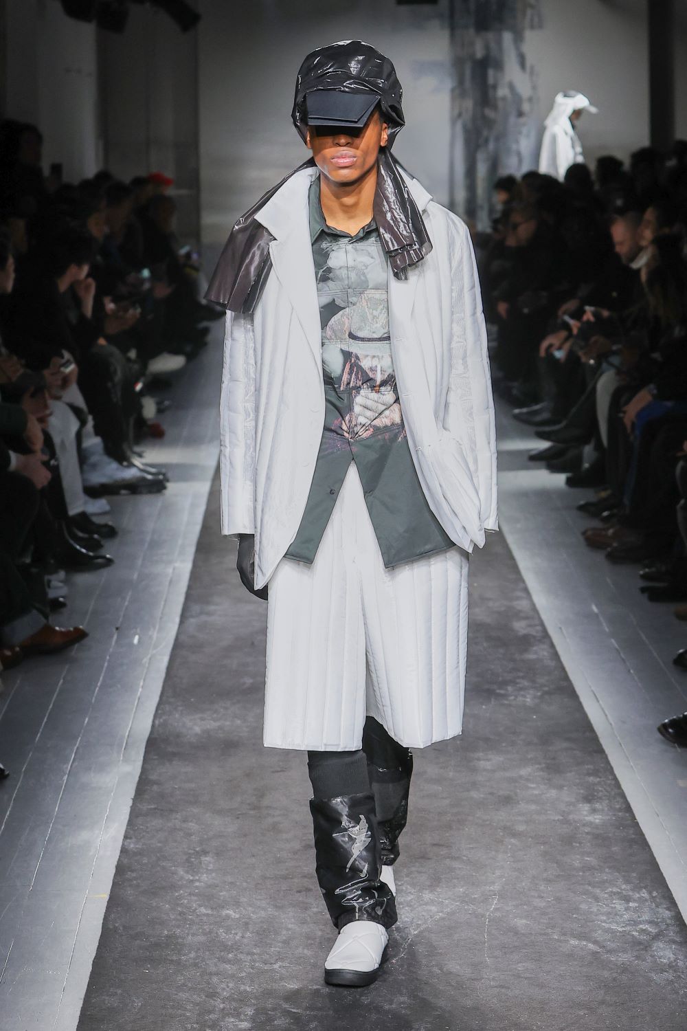 LOOK 37