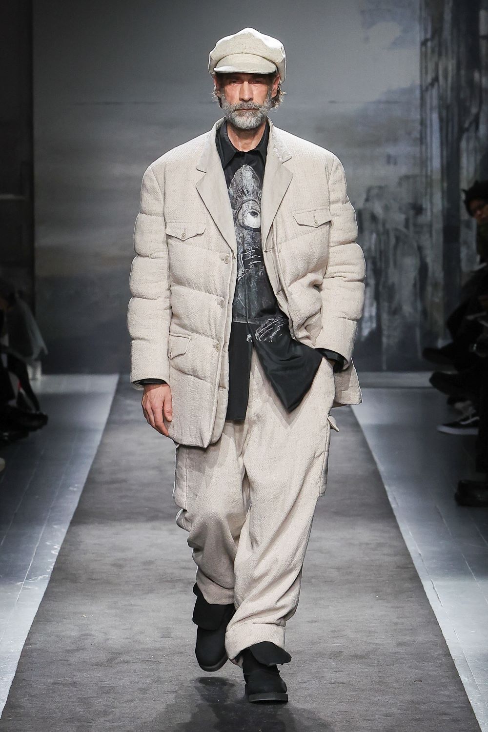 LOOK 08