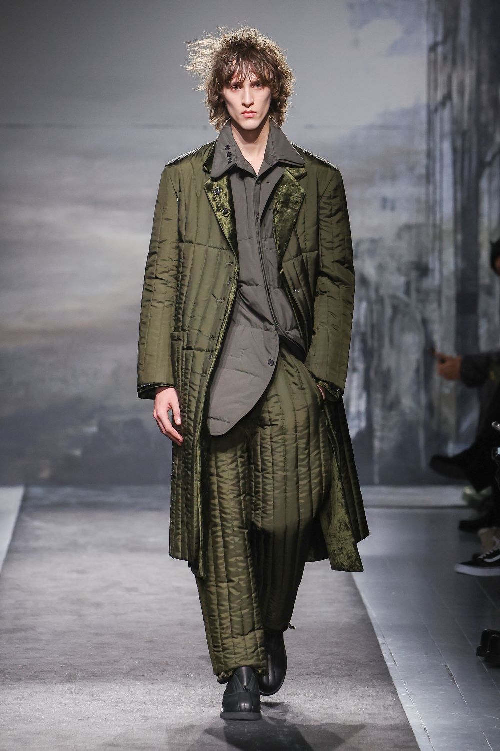 LOOK 23