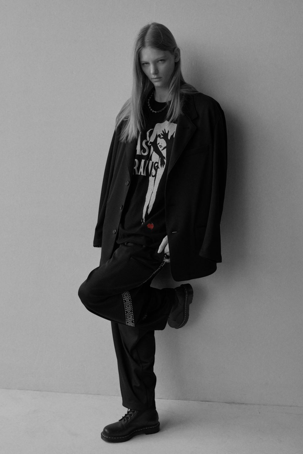 LOOK 11