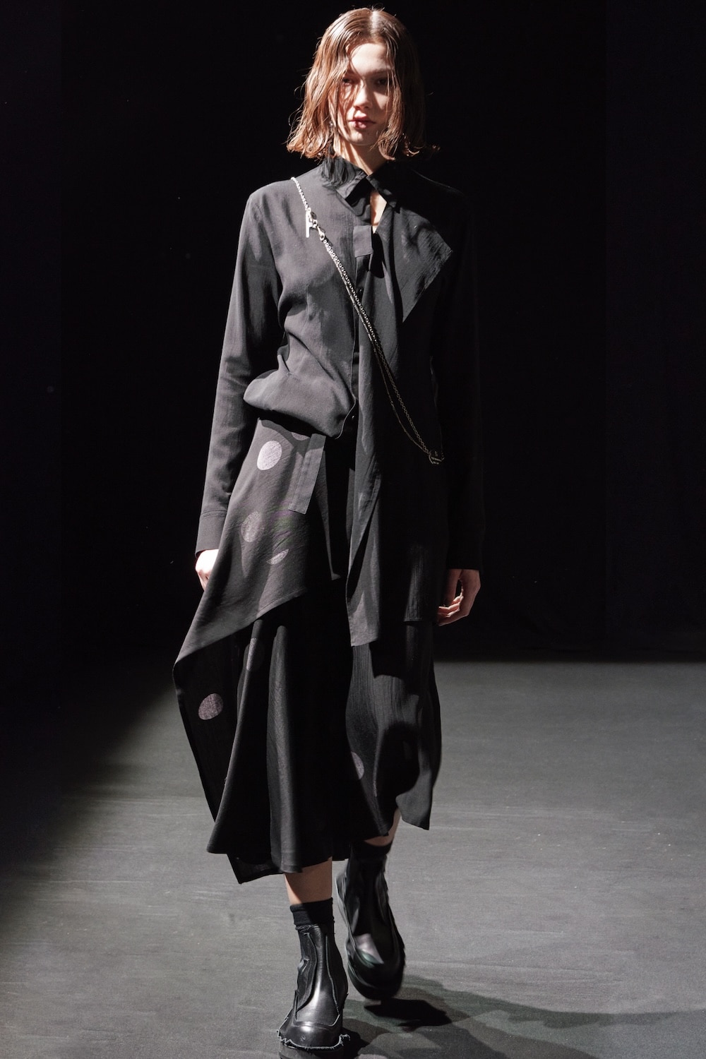 LOOK 03
