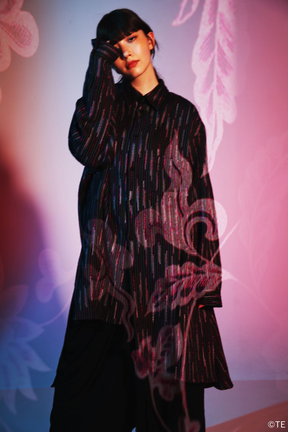 LOOK 03
