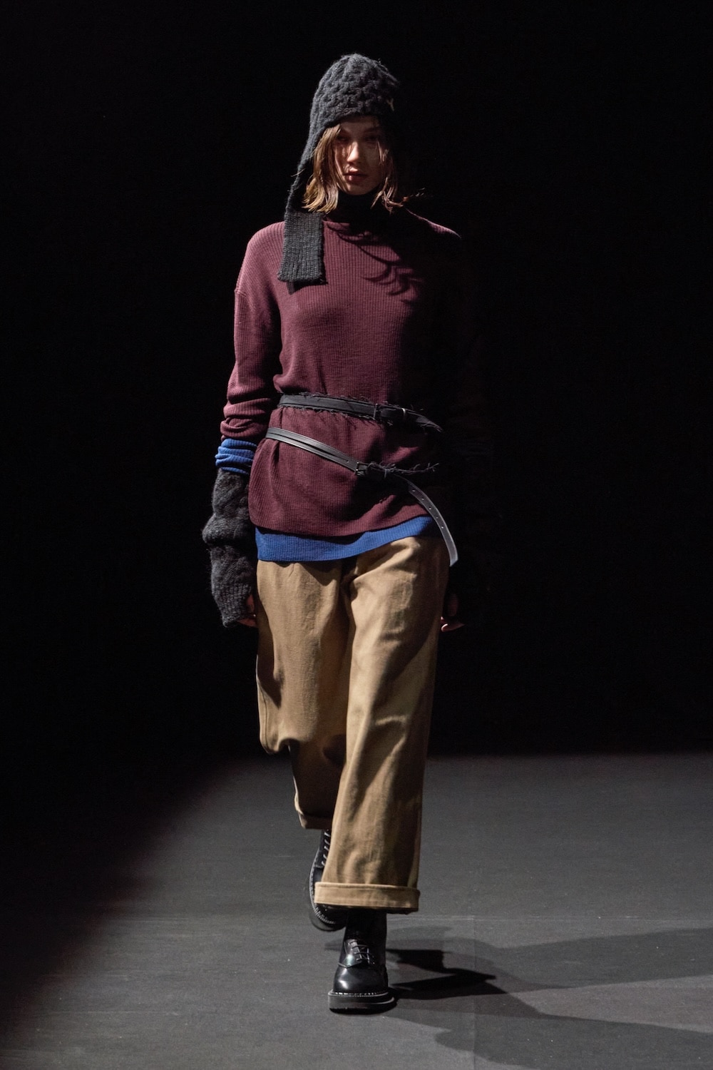 LOOK 19
