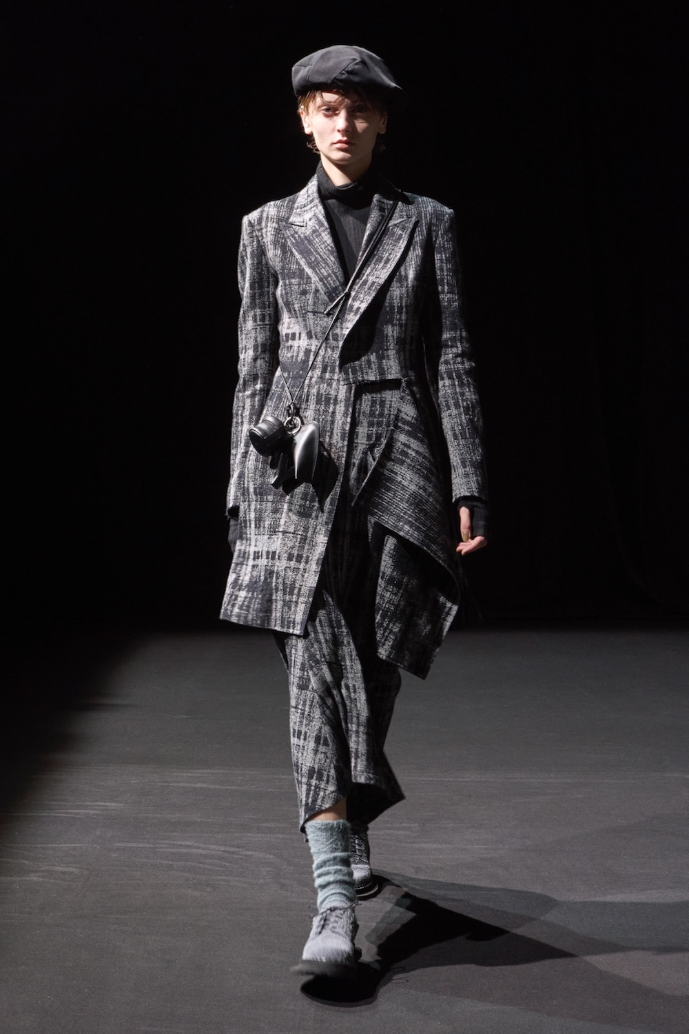 LOOK 33