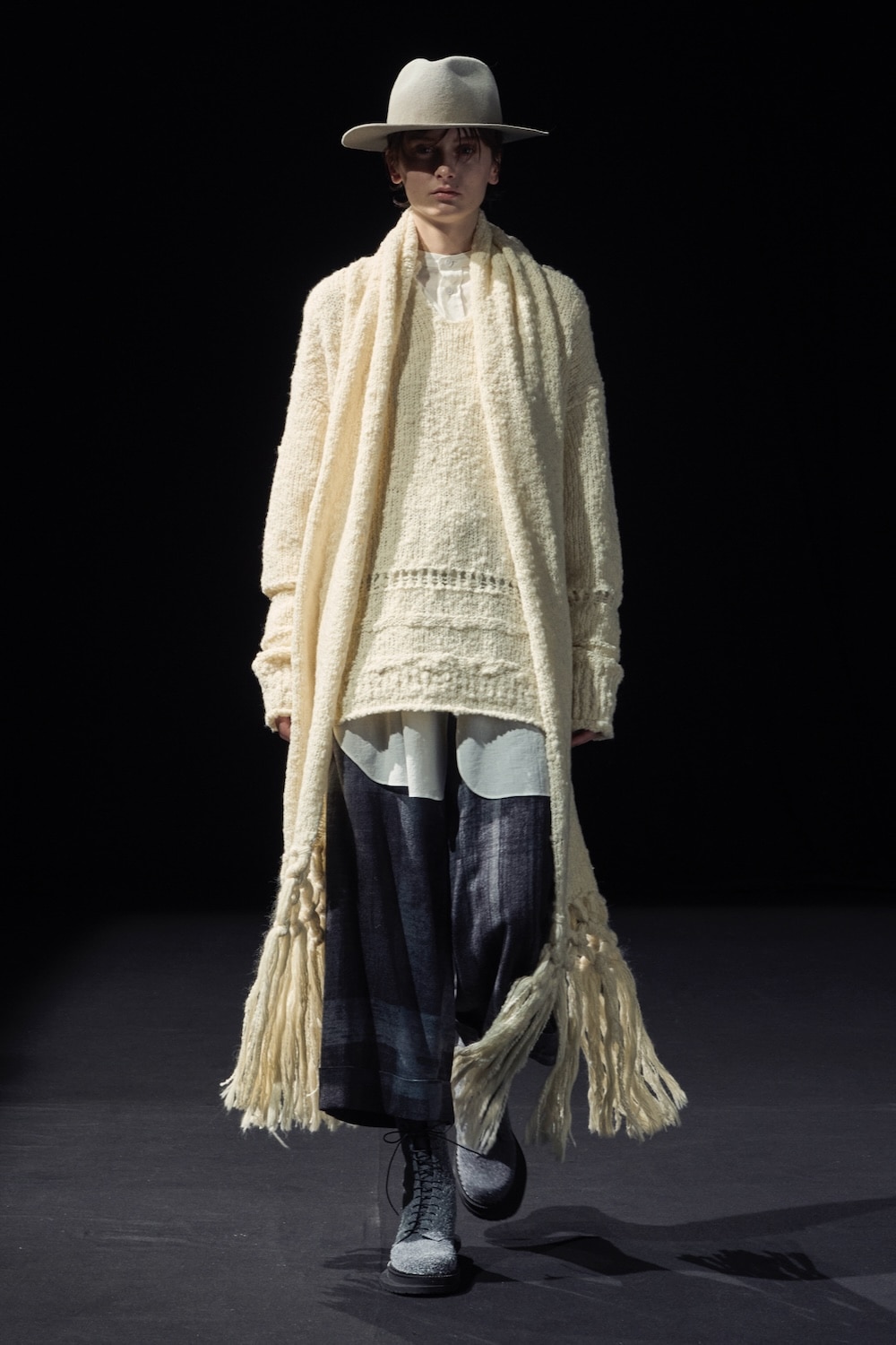 LOOK 35