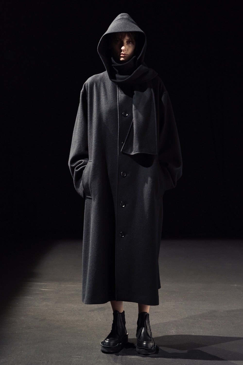 LOOK 42