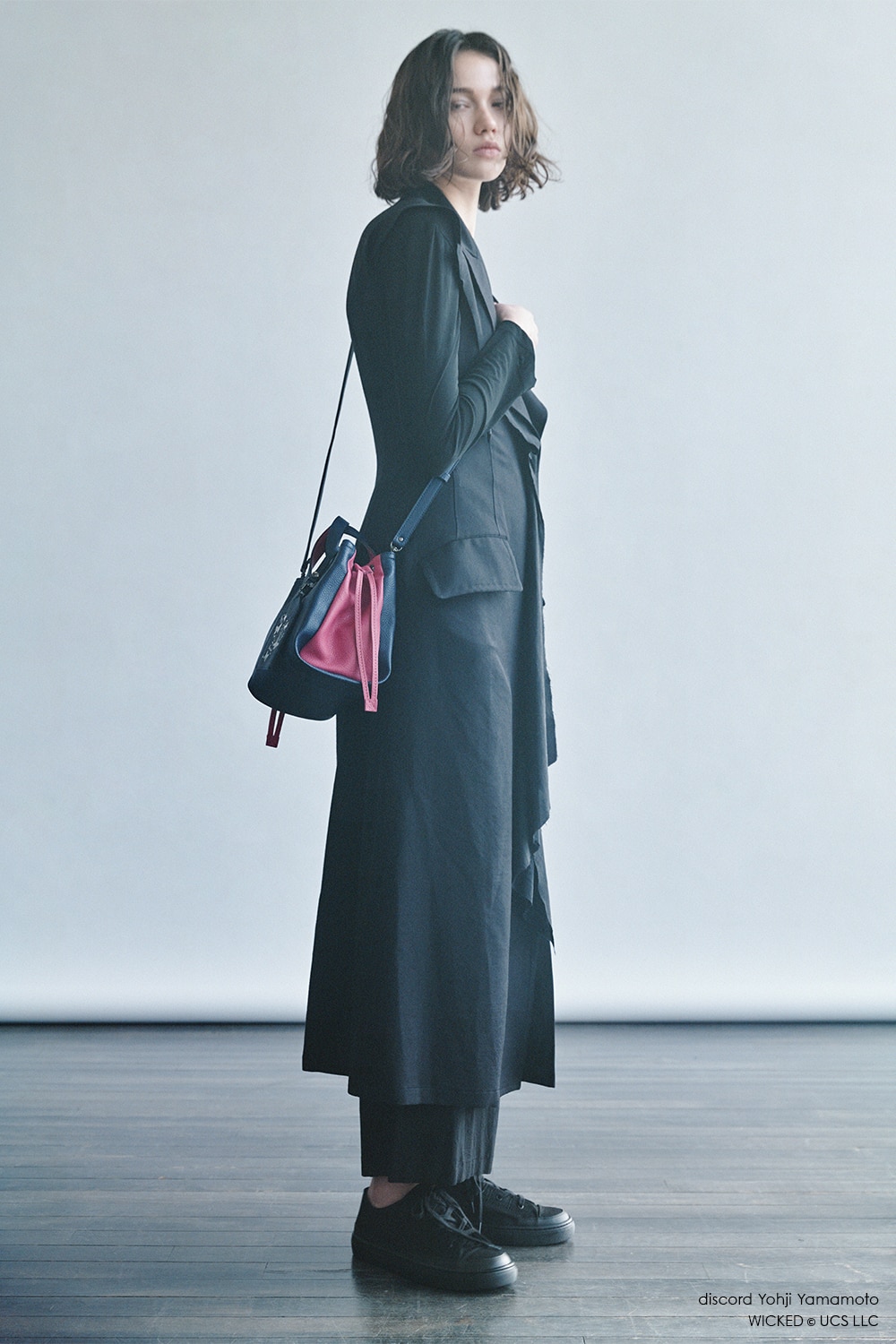 LOOK 04