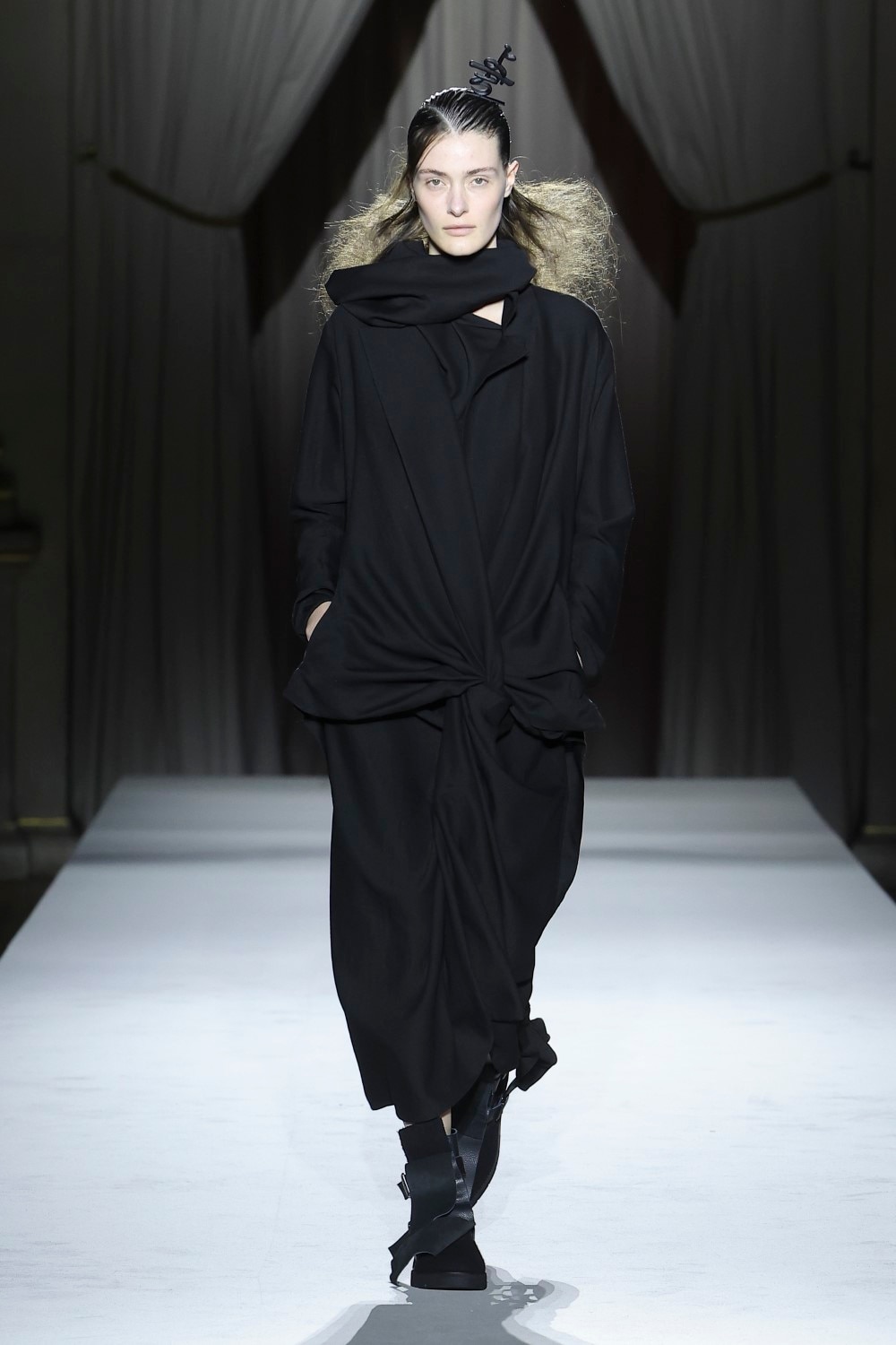 LOOK 17
