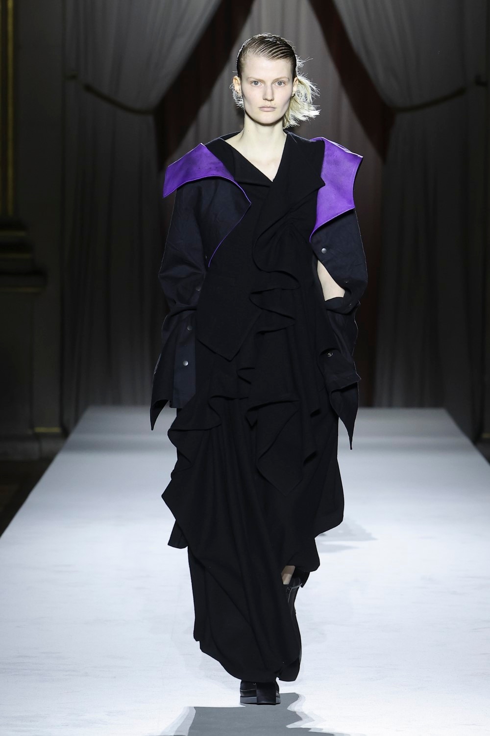 LOOK 22