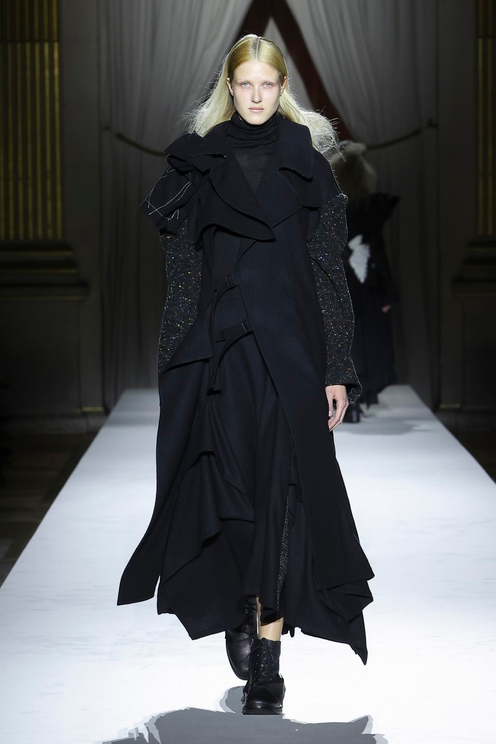 LOOK 29
