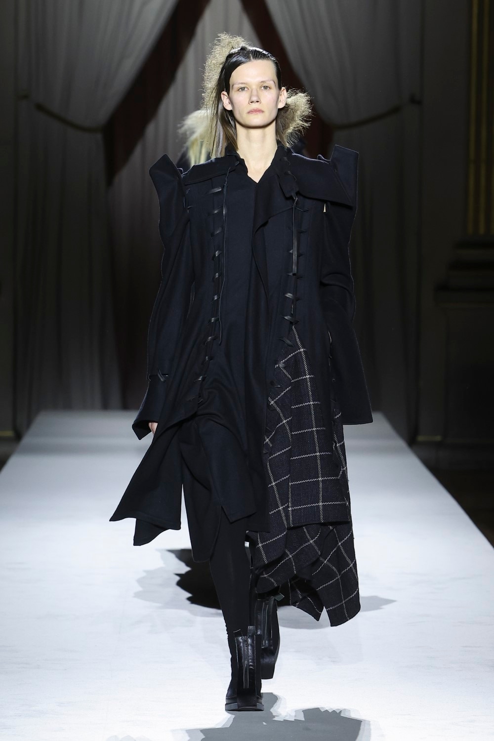 LOOK 30