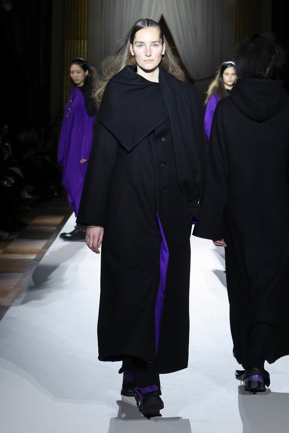 LOOK 38
