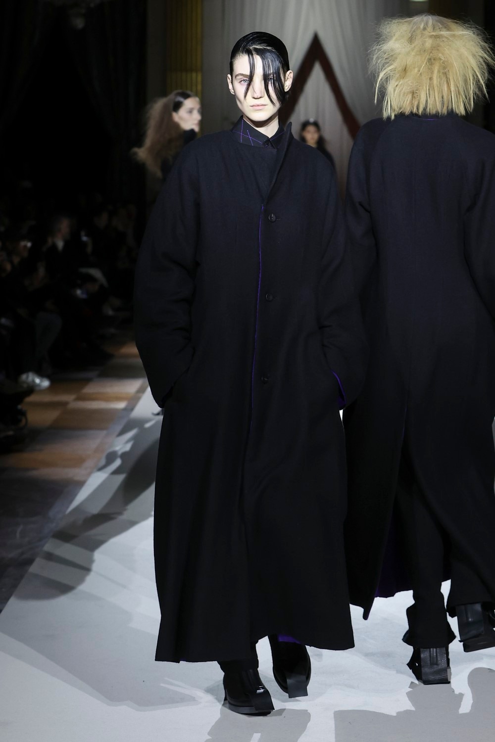 LOOK 40