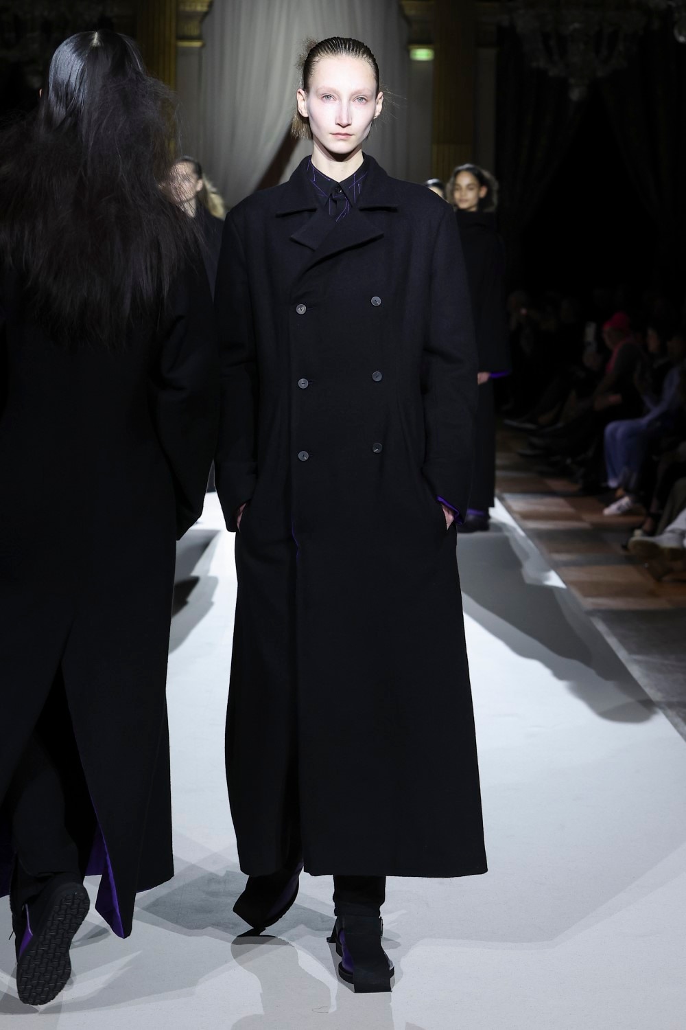 LOOK 42