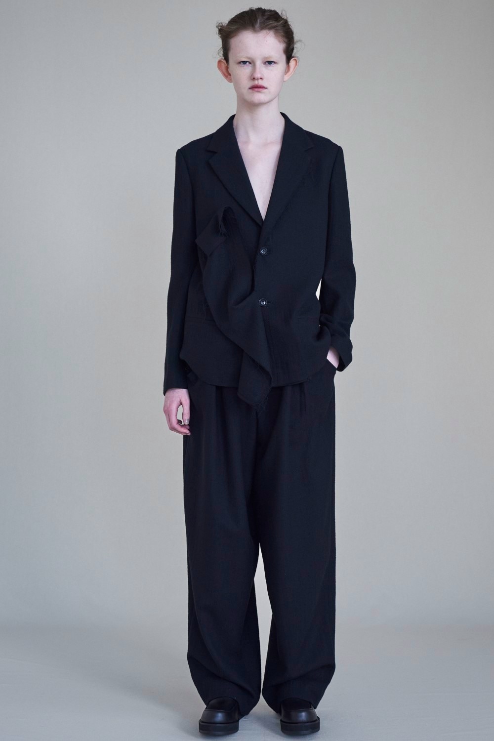 LOOK 03