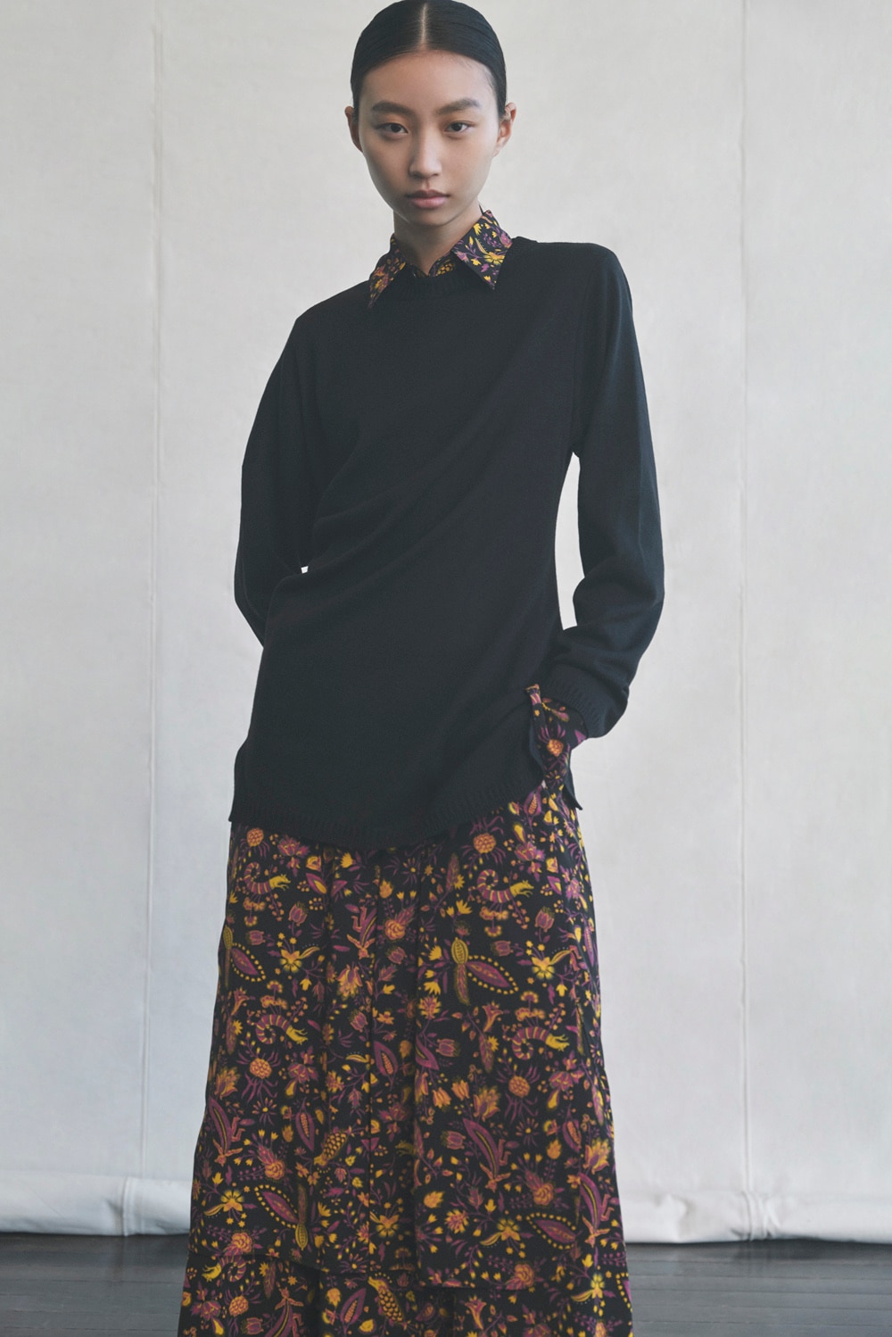 LOOK 01