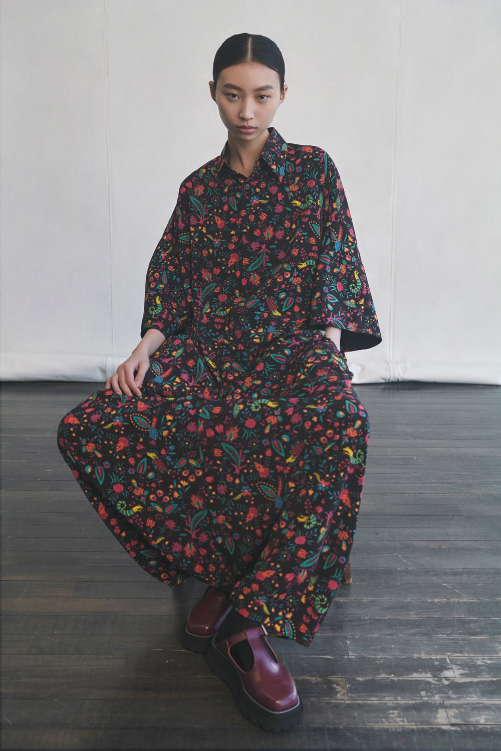 LOOK 04