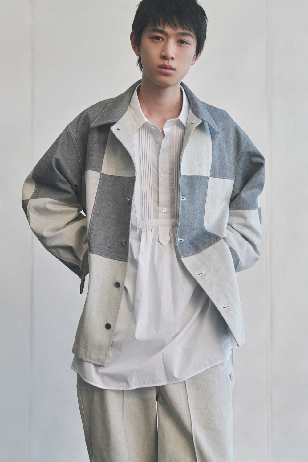 LOOK 07