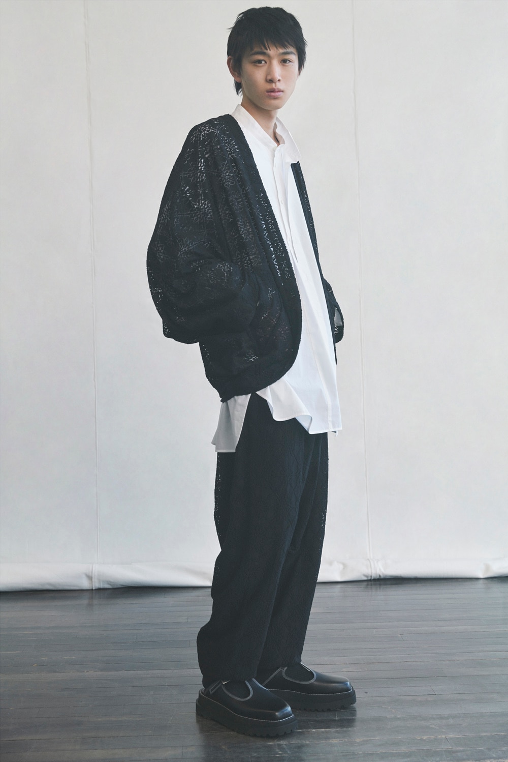 LOOK 18