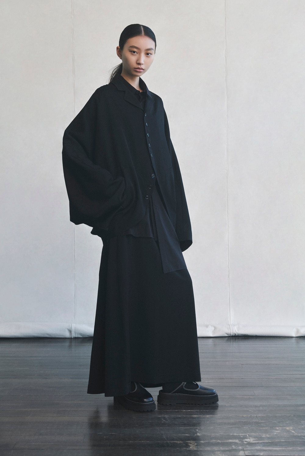 LOOK 19