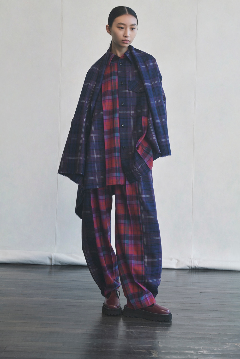 LOOK 23